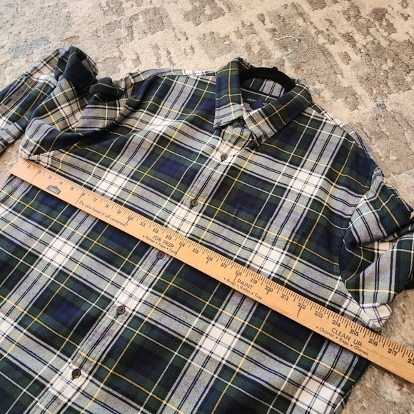 Lands' End Tartan Plaid Flannel long sleeve button down shirt. Men's size XL. - Picture 12 of 13